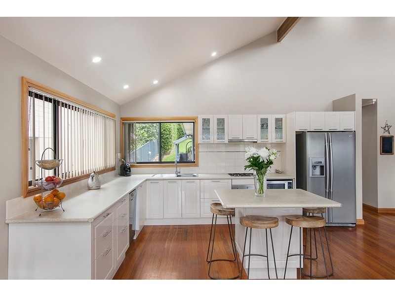 96 Lakin Street, Bateau Bay NSW 2261