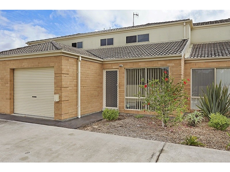 7/19 Aurora Place, Bateau Bay NSW 2261