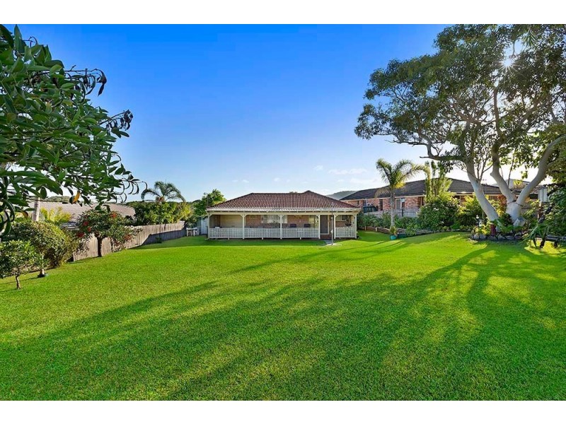 24 Bolton Street, Bateau Bay NSW 2261