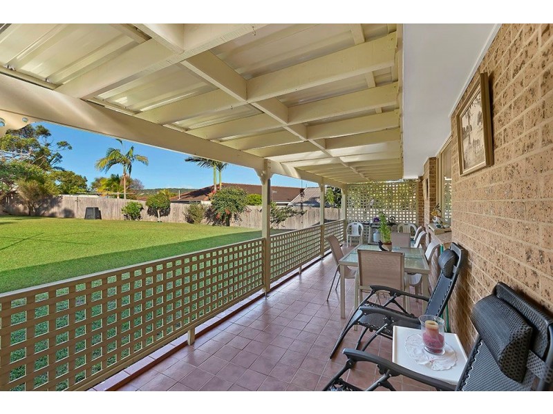 24 Bolton Street, Bateau Bay NSW 2261