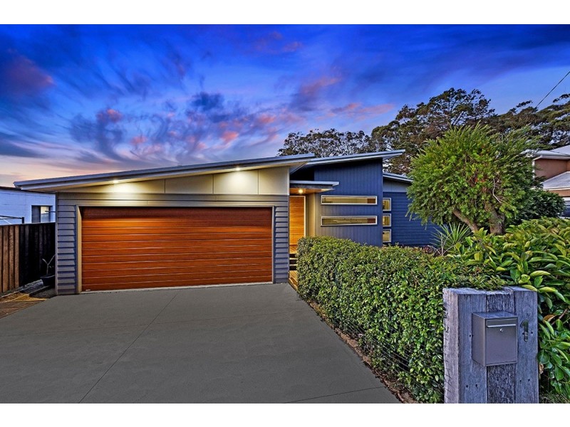 1 Bias Avenue, Bateau Bay NSW 2261