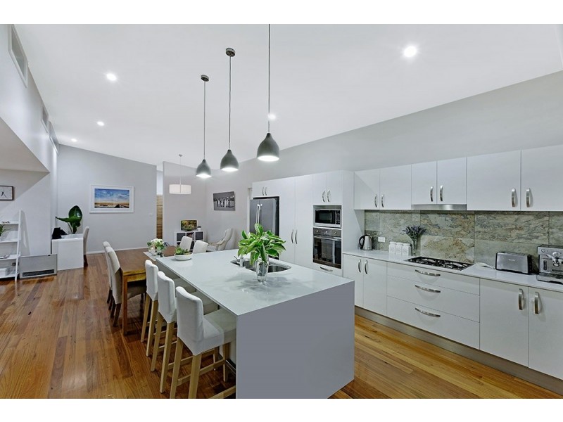 1 Bias Avenue, Bateau Bay NSW 2261