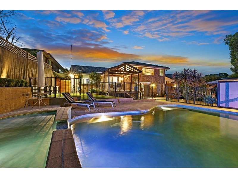 19 Stornaway Crescent, Berkeley Vale NSW 2261