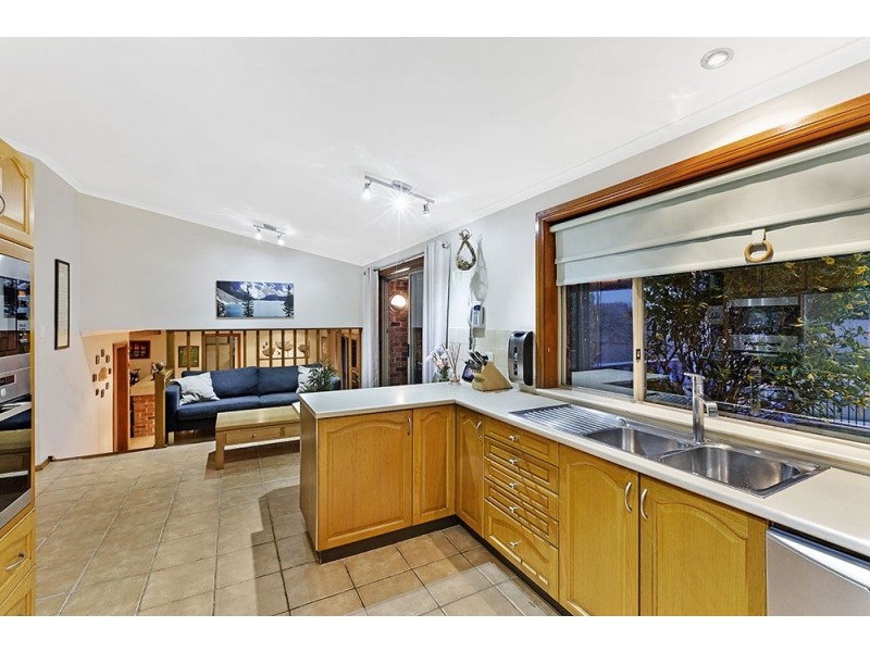 19 Stornaway Crescent, Berkeley Vale NSW 2261