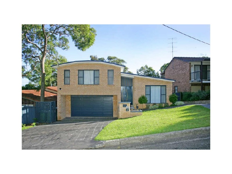 19 Peak Street, Bateau Bay NSW 2261