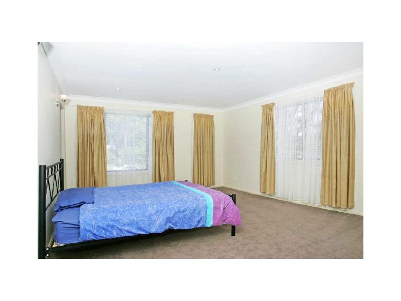 19 Peak Street, Bateau Bay NSW 2261