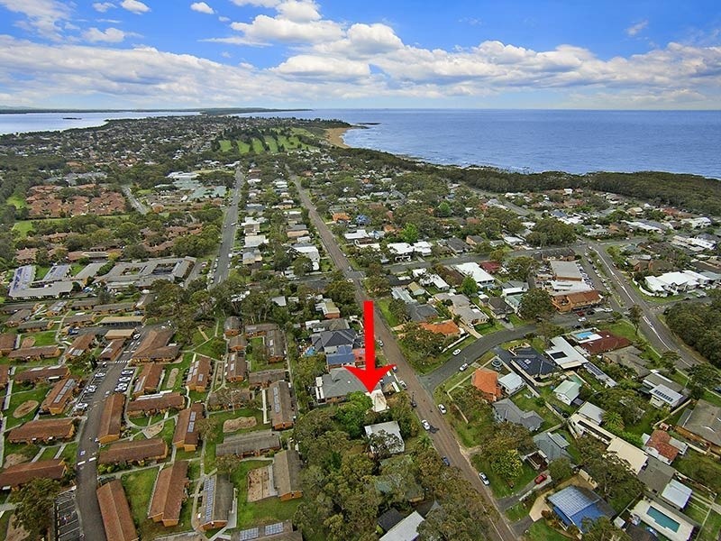 81 Lakin Street, Bateau Bay NSW 2261