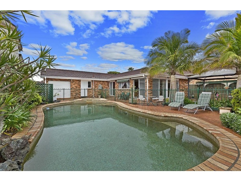 4 Viscount Close, Shelly Beach NSW 2261