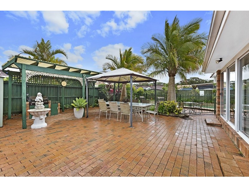 4 Viscount Close, Shelly Beach NSW 2261