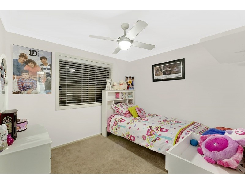 127 Eastern Road, Bateau Bay NSW 2261