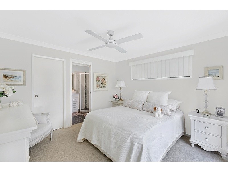 44a Sabrina Avenue, Bateau Bay NSW 2261