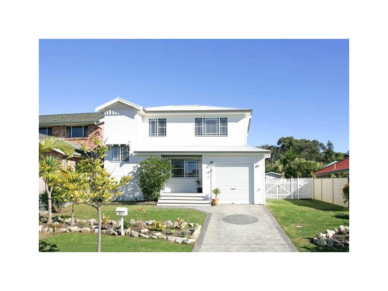 Bateau Bay NSW 2261