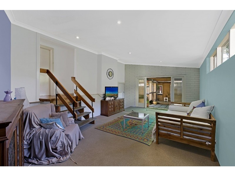 95 Lakin Street, Bateau Bay NSW 2261