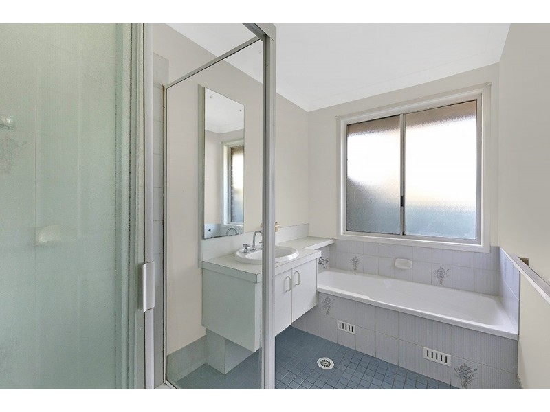 2 Jessica Street, Bateau Bay NSW 2261