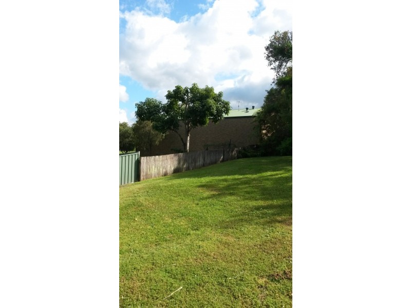 8 Hargrave Street, Wyong NSW 2259