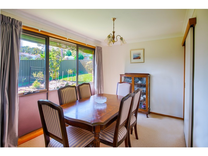8 Rawsthorne Court, Bateau Bay NSW 2261
