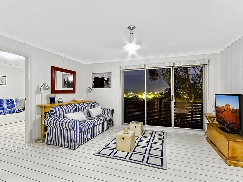 13 Toongara Avenue, Bateau Bay NSW 2261