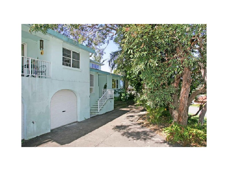 2/32 Morley Avenue, Bateau Bay NSW 2261