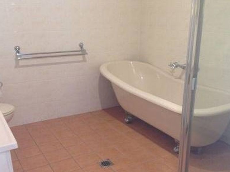 27a Marlowe Road, Bateau Bay NSW 2261