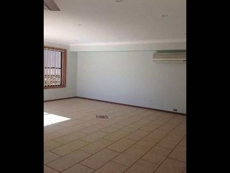 27a Marlowe Road, Bateau Bay NSW 2261