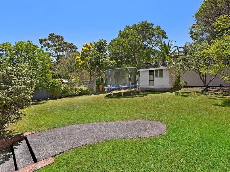 33 Belford Avenue, Bateau Bay NSW 2261