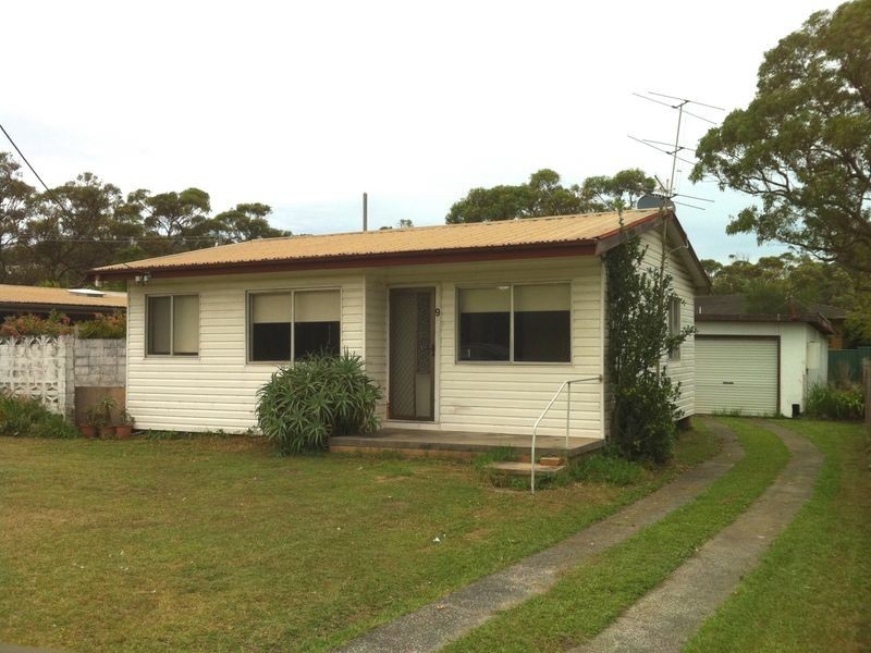9 Crystal Street, Forresters Beach NSW 2260