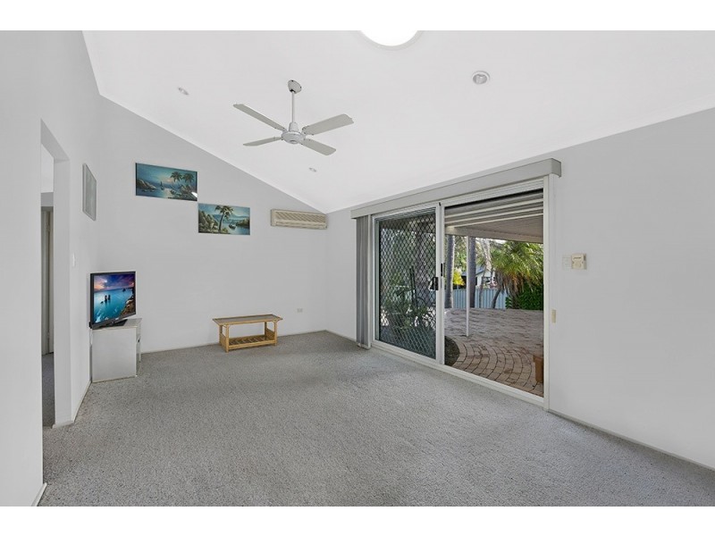 1 Bolton Street, Bateau Bay NSW 2261