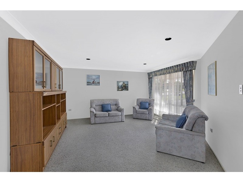 1 Bolton Street, Bateau Bay NSW 2261