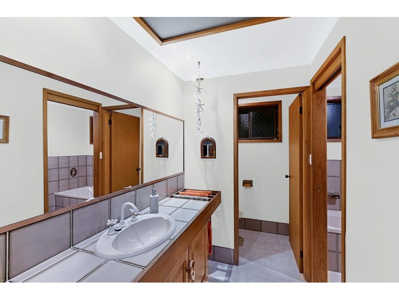 47 Berne Street, Bateau Bay NSW 2261