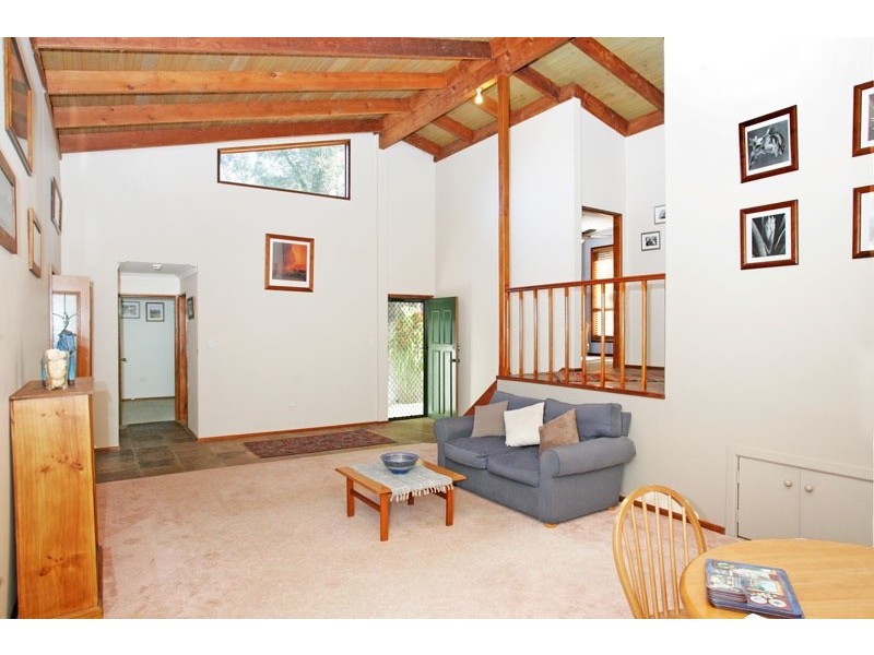 20 Northview Drive, Bateau Bay NSW 2261