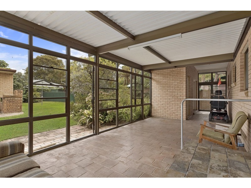 1A Bateau Bay Road, Bateau Bay NSW 2261