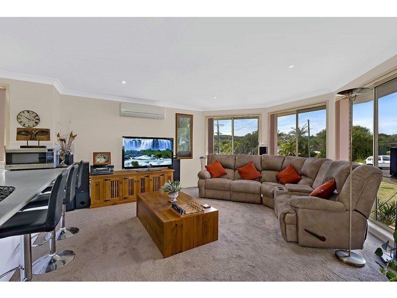 1/3 Mossman Avenue, Bateau Bay NSW 2261