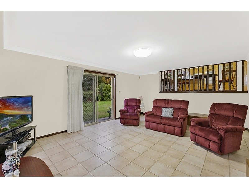 10 Point Street, Bateau Bay NSW 2261