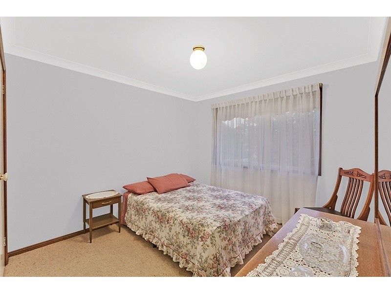 10 Point Street, Bateau Bay NSW 2261