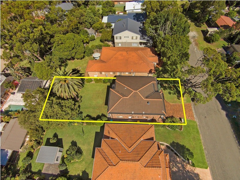 10 Point Street, Bateau Bay NSW 2261