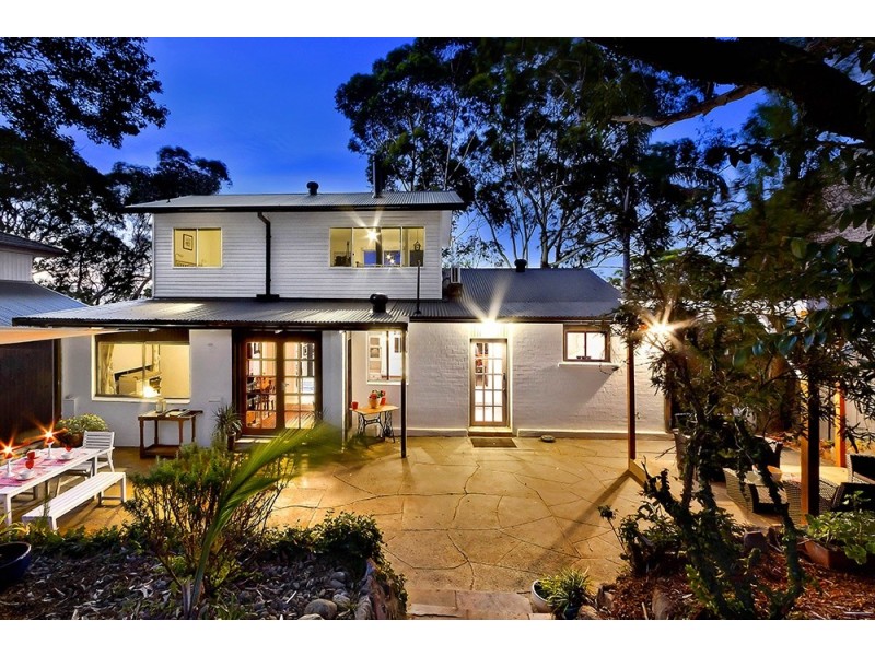 13 Toongara Avenue, Bateau Bay NSW 2261
