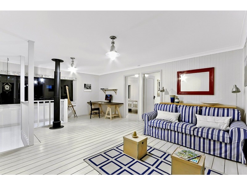 13 Toongara Avenue, Bateau Bay NSW 2261