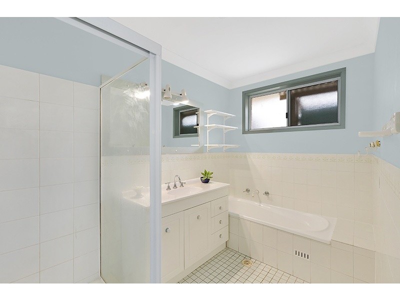 125 Rotherham Street, Bateau Bay NSW 2261