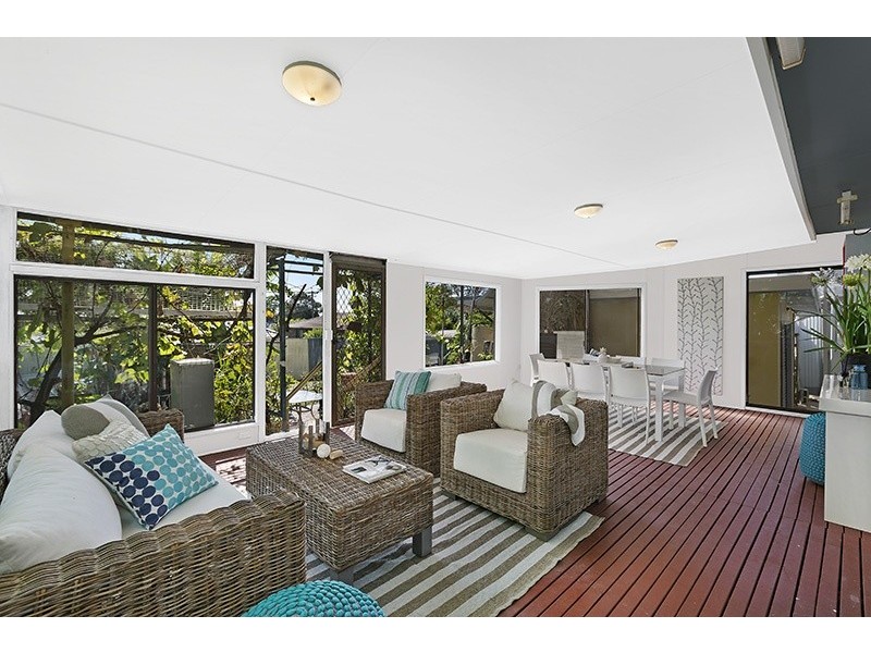 10 Wandella Avenue, Bateau Bay NSW 2261