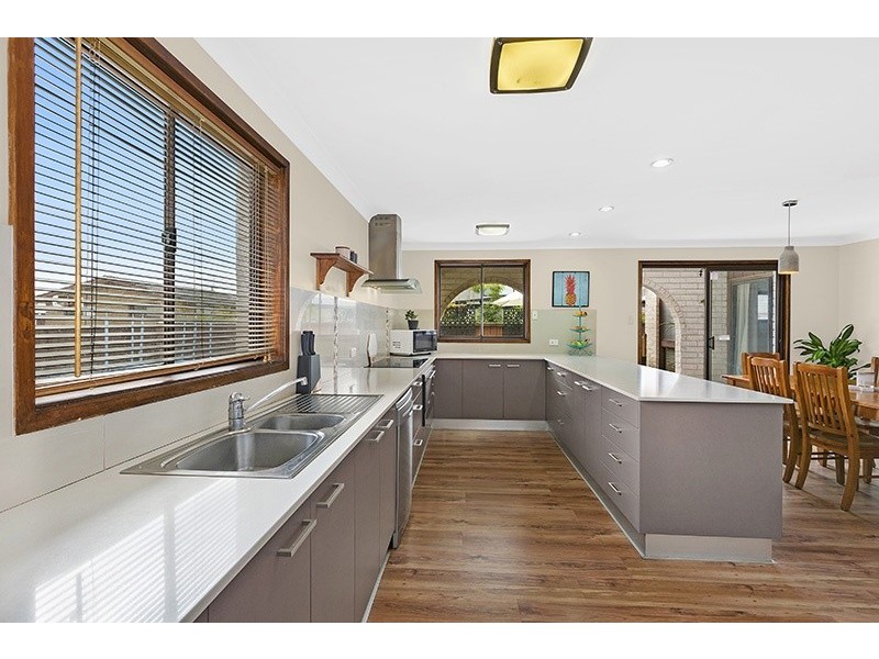 11 Grandview Street, Shelly Beach NSW 2261