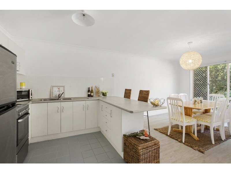 6/32 Aurora Place, Bateau Bay NSW 2261