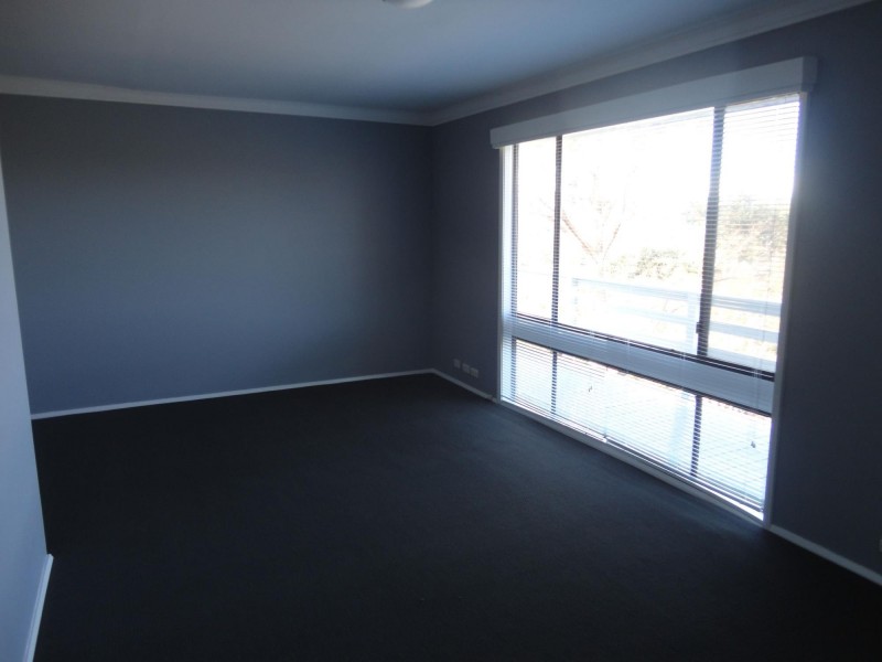 4 Valley View Road, Bateau Bay NSW 2261