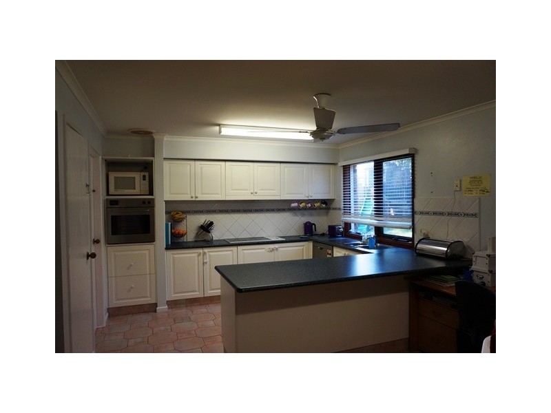 29 Waratah Street, Bateau Bay NSW 2261