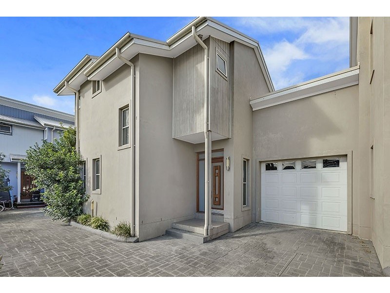 2/26 Bondi Road, The Entrance North NSW 2261