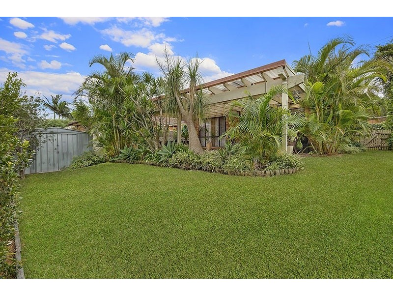 12 Jessica Street, Bateau Bay NSW 2261