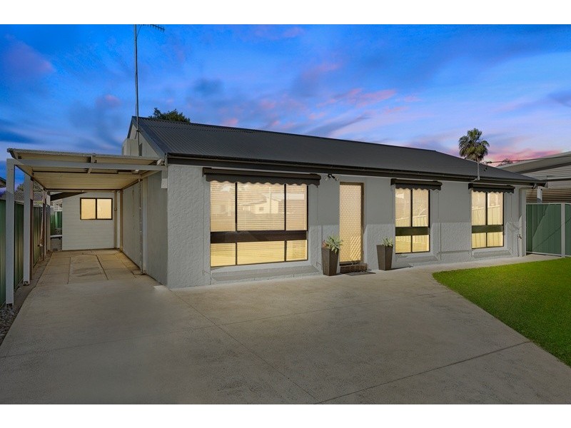 24 Tasman Ave, Killarney Vale NSW 2261