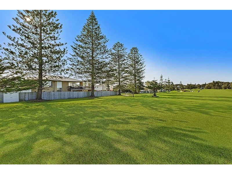 41 Waterview Street, Shelly Beach NSW 2261