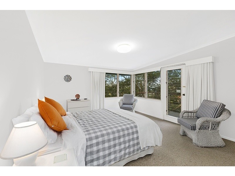 12 Norahview Street, Bateau Bay NSW 2261