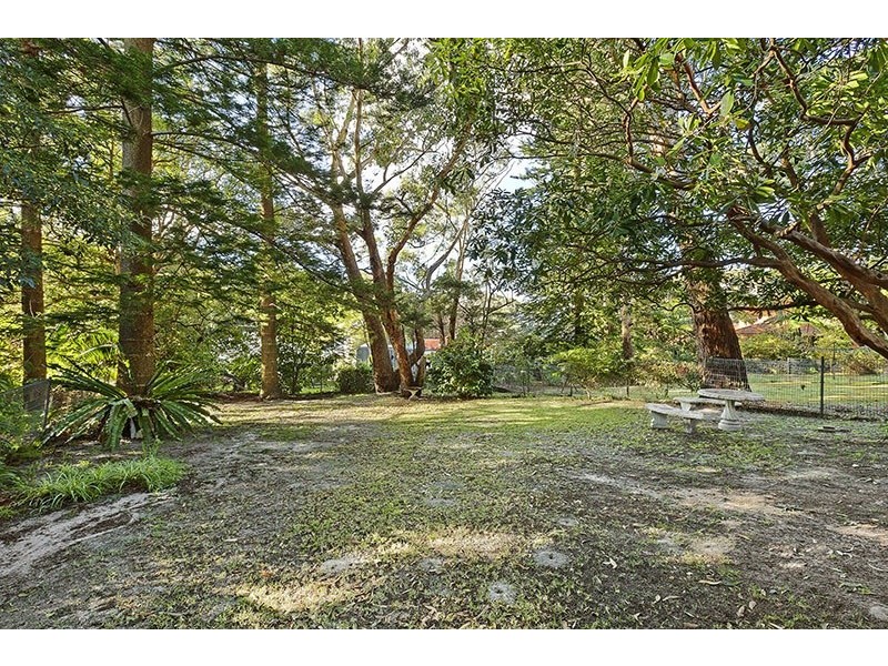 12 Norahview Street, Bateau Bay NSW 2261