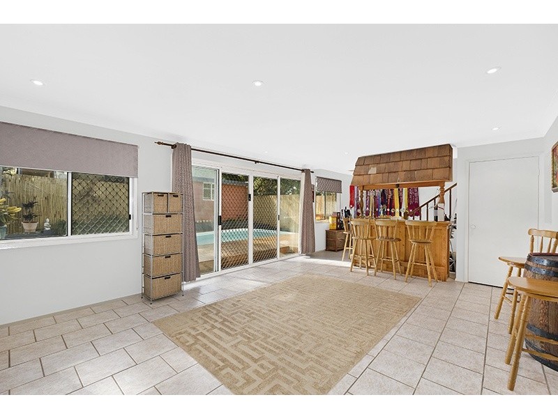 25 Anglers Drive, Bateau Bay NSW 2261